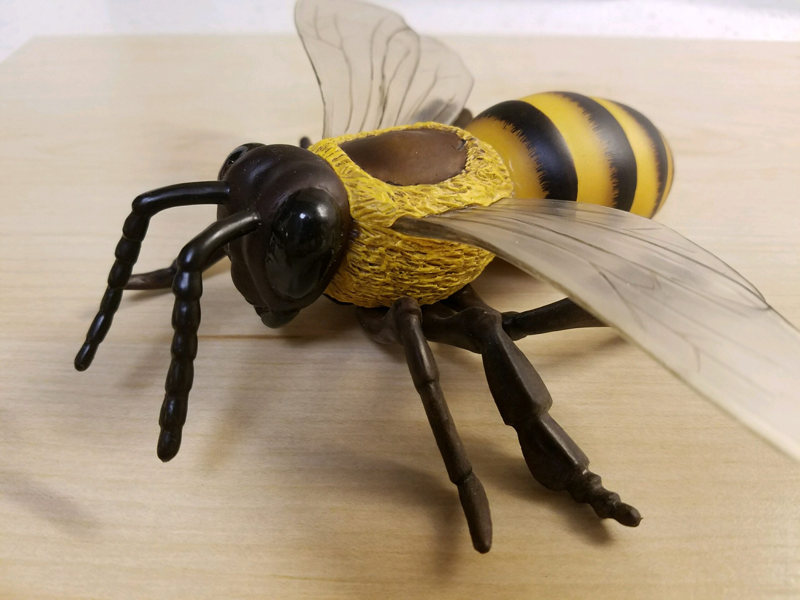 Safari Incredible Creatures Honeybee Figure, 7