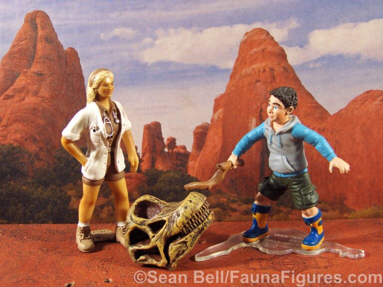 Read more about the article Vault tales 34 Safari Toob Brachiosaurus skull