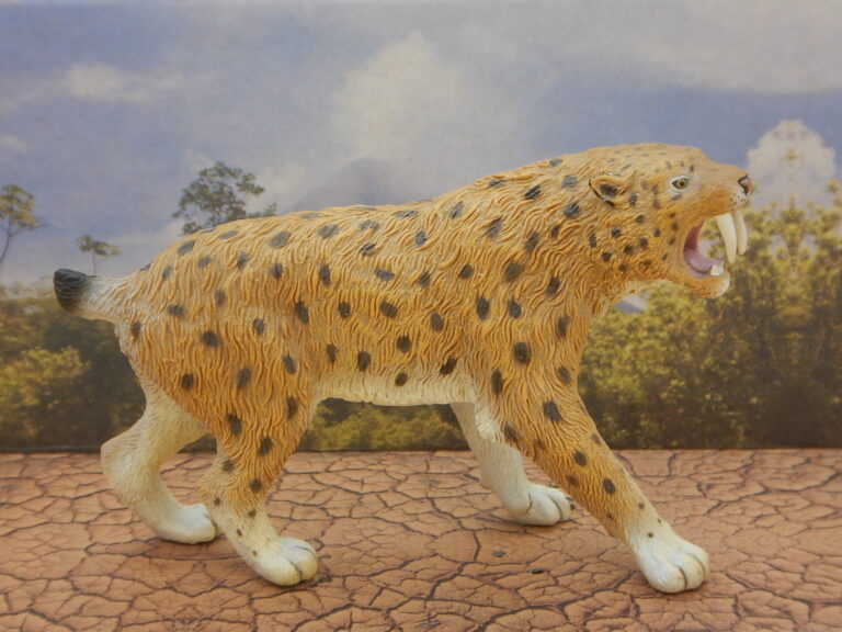 Read more about the article Vault Tales 167 CollectA Smilodon