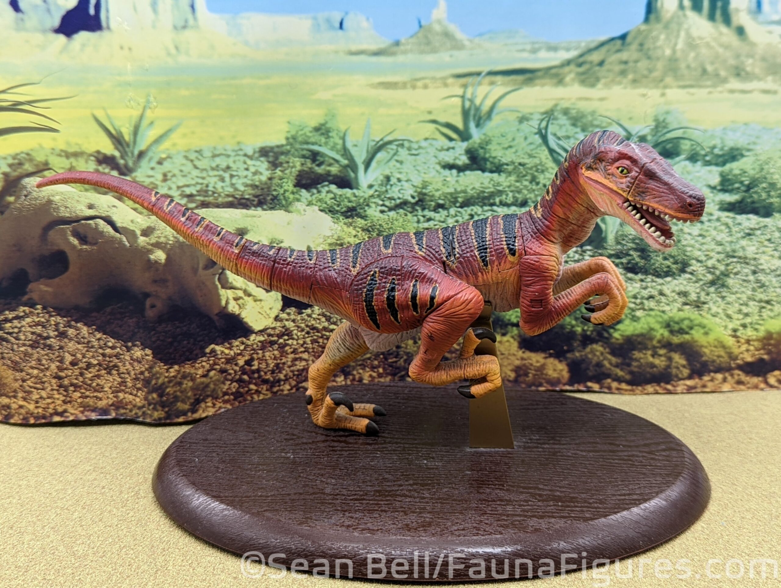 Read more about the article FigureFocus 298 FameMaster DX 4D Puzzle Velociraptor